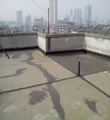 通道漏水维修 楼顶漏水是什么原因，楼顶漏水维修方法是什么?